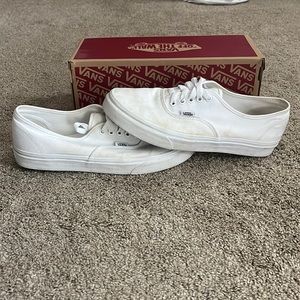 Authentic Mens LowTop Vans